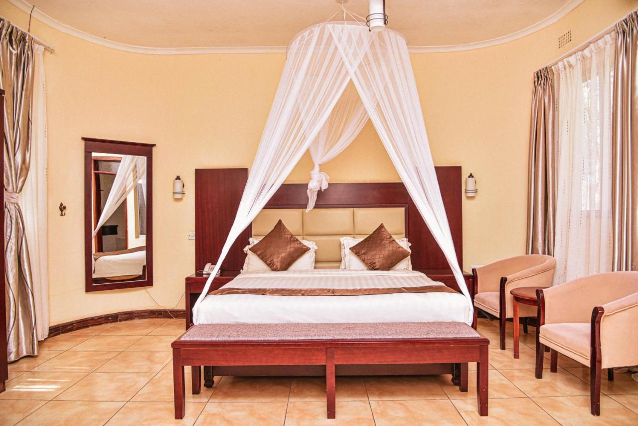 Chamba Valley Exotic Hotel Lusaka Dış mekan fotoğraf