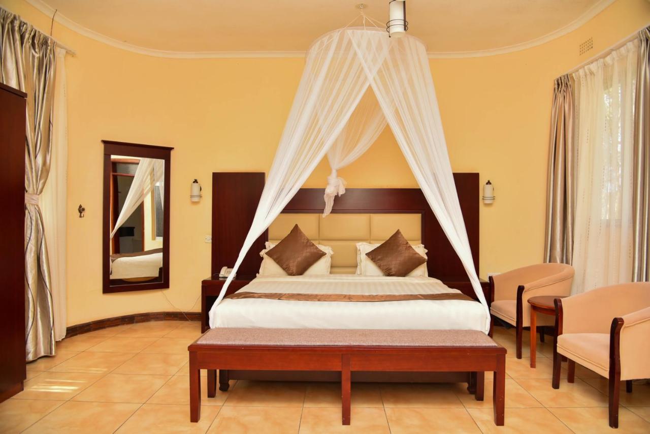 Chamba Valley Exotic Hotel Lusaka Dış mekan fotoğraf