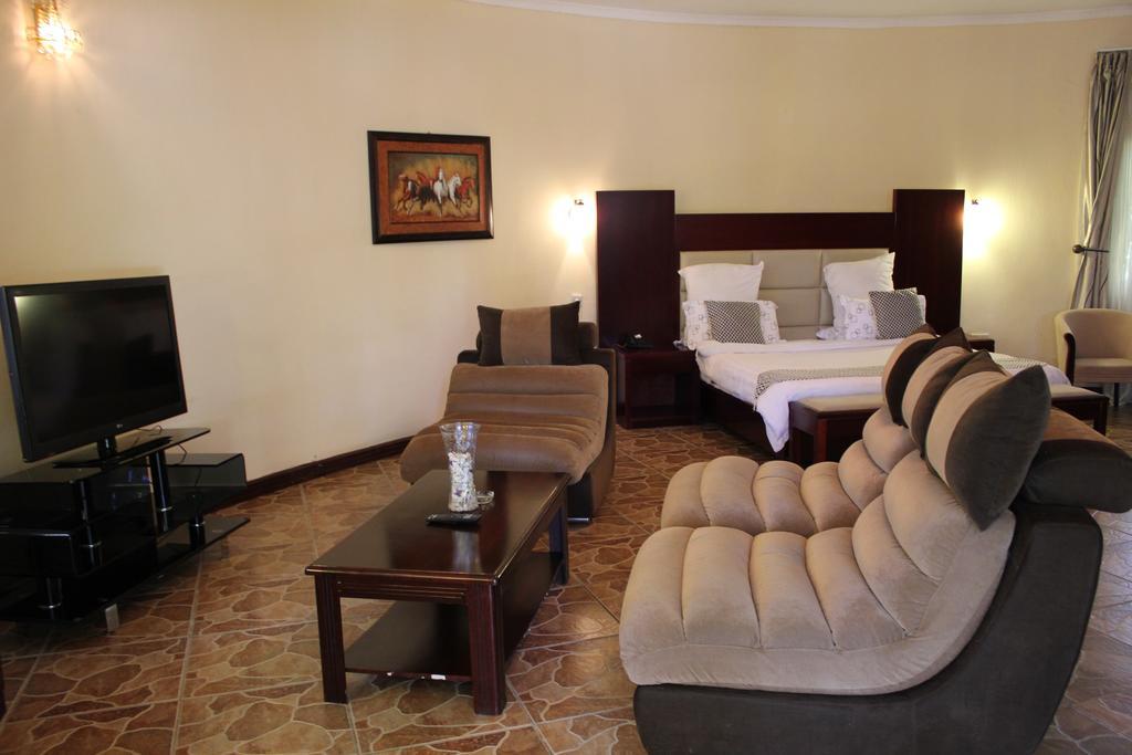 Chamba Valley Exotic Hotel Lusaka Dış mekan fotoğraf